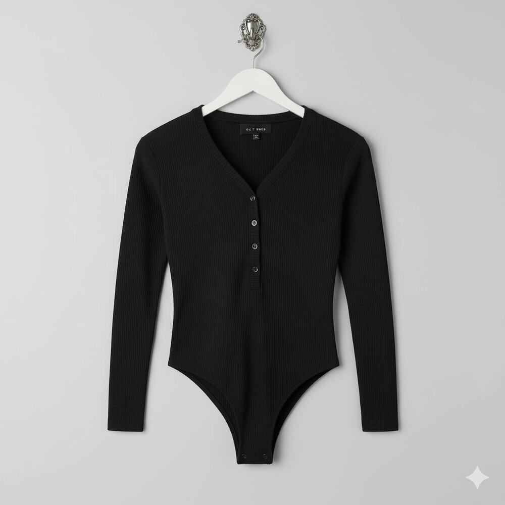DKNY Medium Black Ribbed Henley Long Sleeve Bodysuit Snap Front
